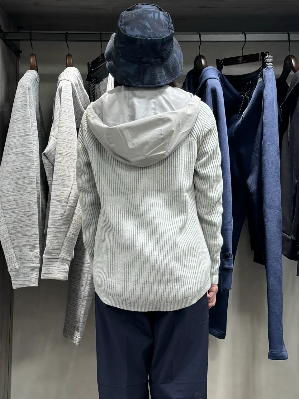 JOSEPH ABBOUD MOUNTAIN 夛田 コーディネート画像