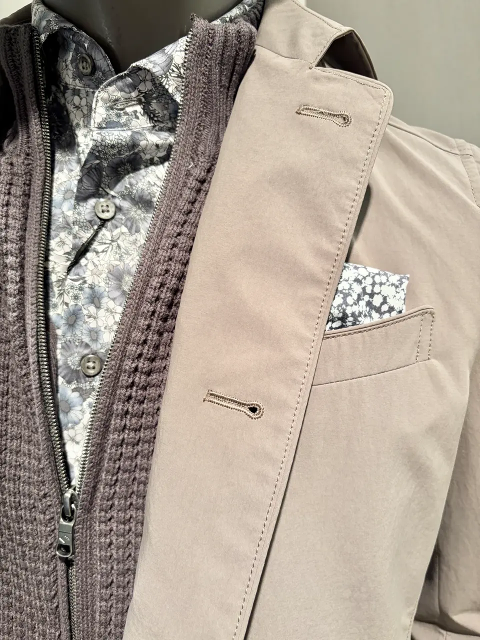 JOSEPH ABBOUD 二澤 コーディネート画像