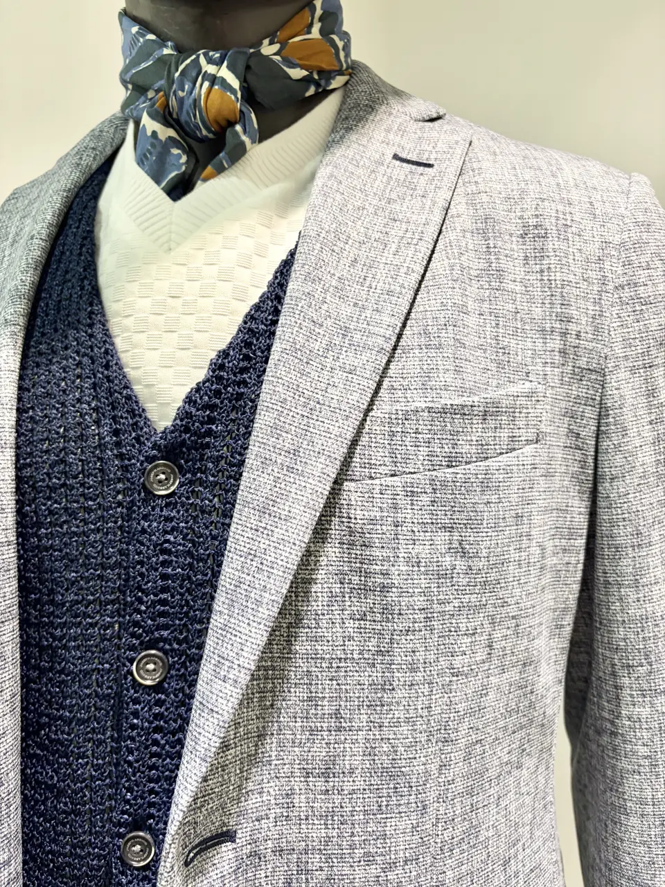 JOSEPH ABBOUD 二澤 コーディネート画像