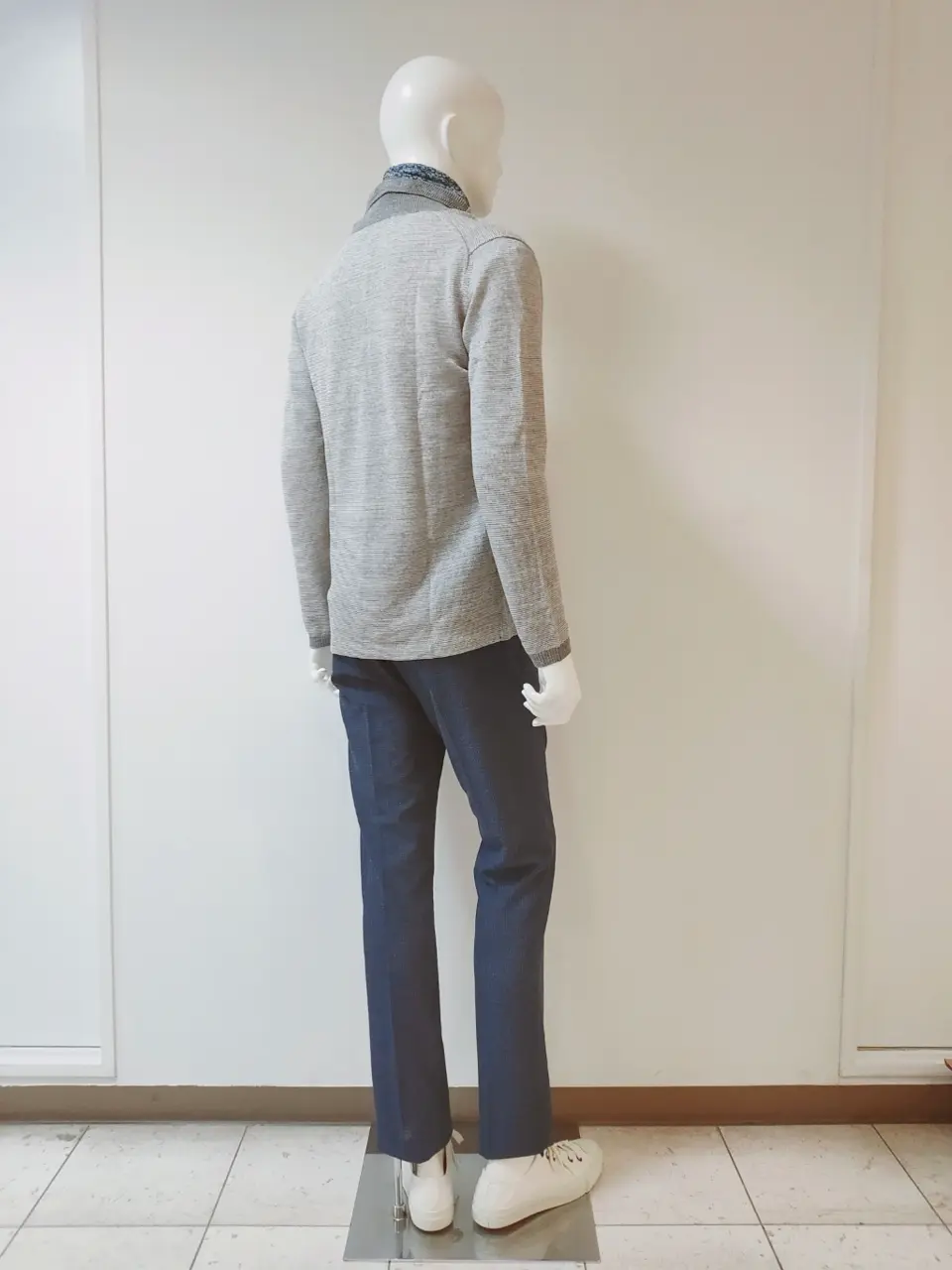 JOSEPH ABBOUD 袋地 コーディネート画像