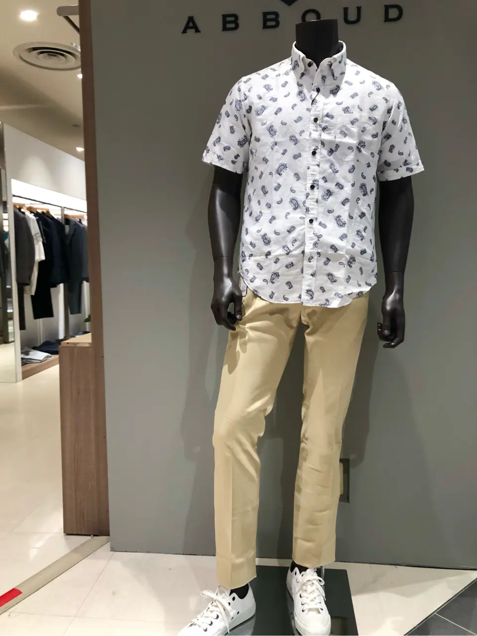 JOSEPH ABBOUD 川田 コーディネート画像