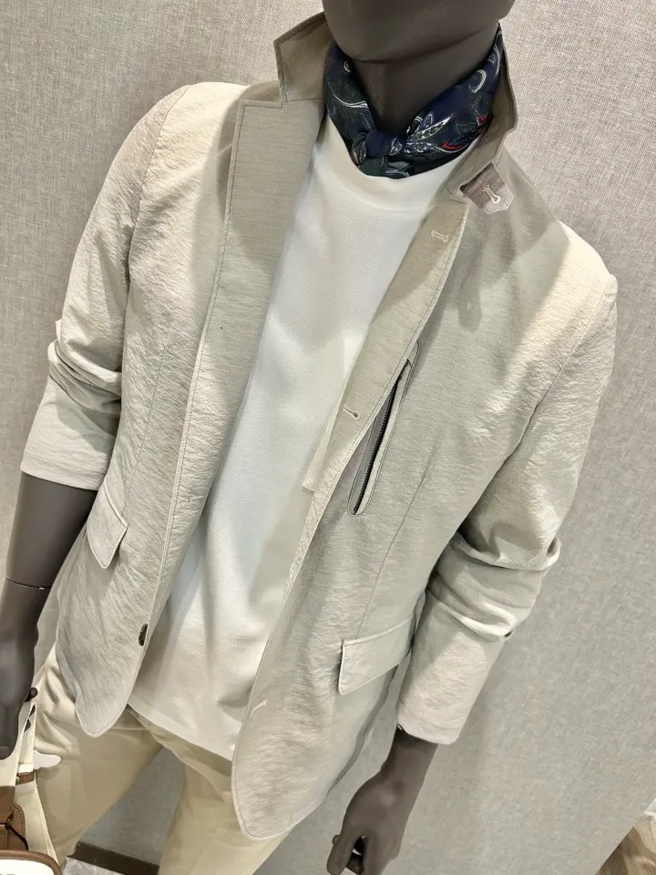 JOSEPH ABBOUD 上田 コーディネート画像