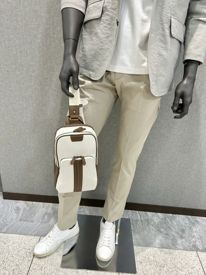 JOSEPH ABBOUD 上田 コーディネート画像