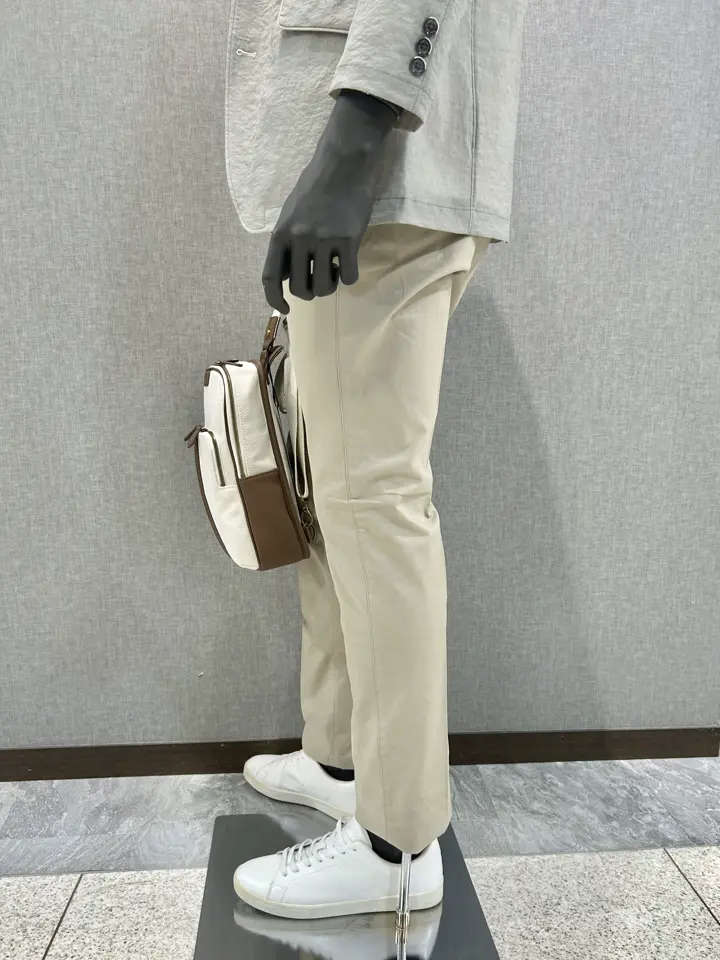 JOSEPH ABBOUD 上田 コーディネート画像