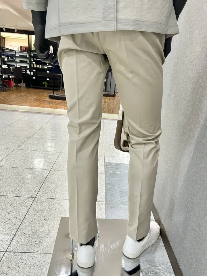 JOSEPH ABBOUD 上田 コーディネート画像