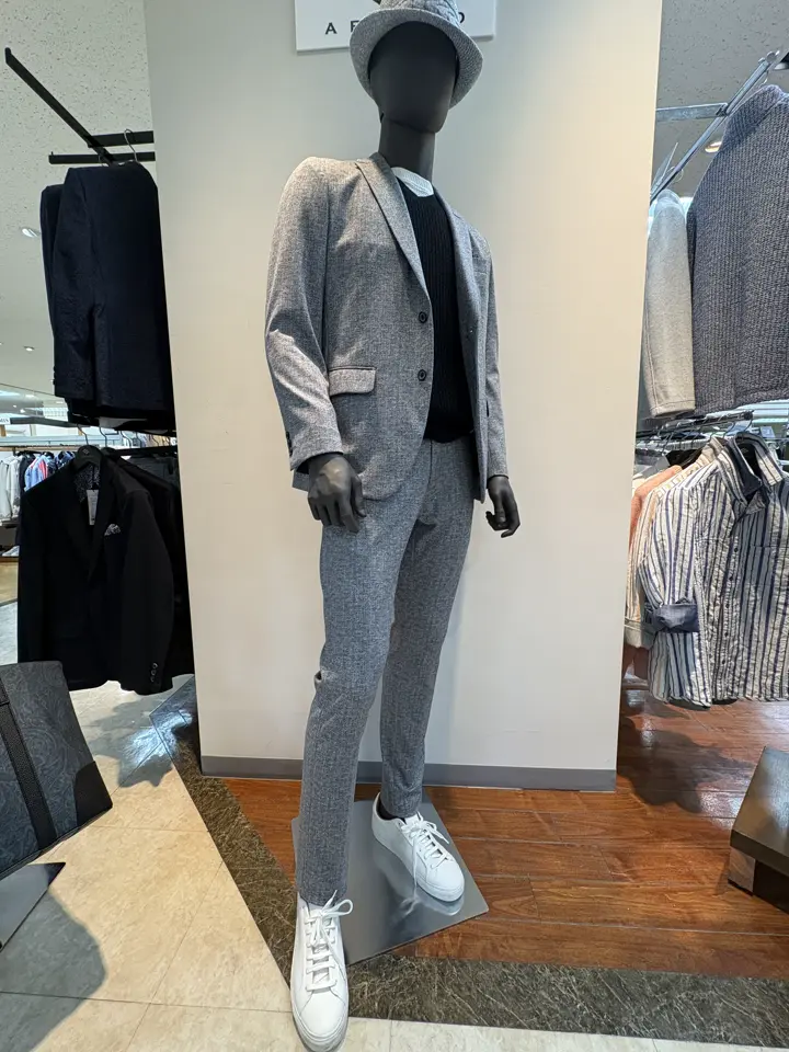 JOSEPH ABBOUD 坪井 コーディネート画像