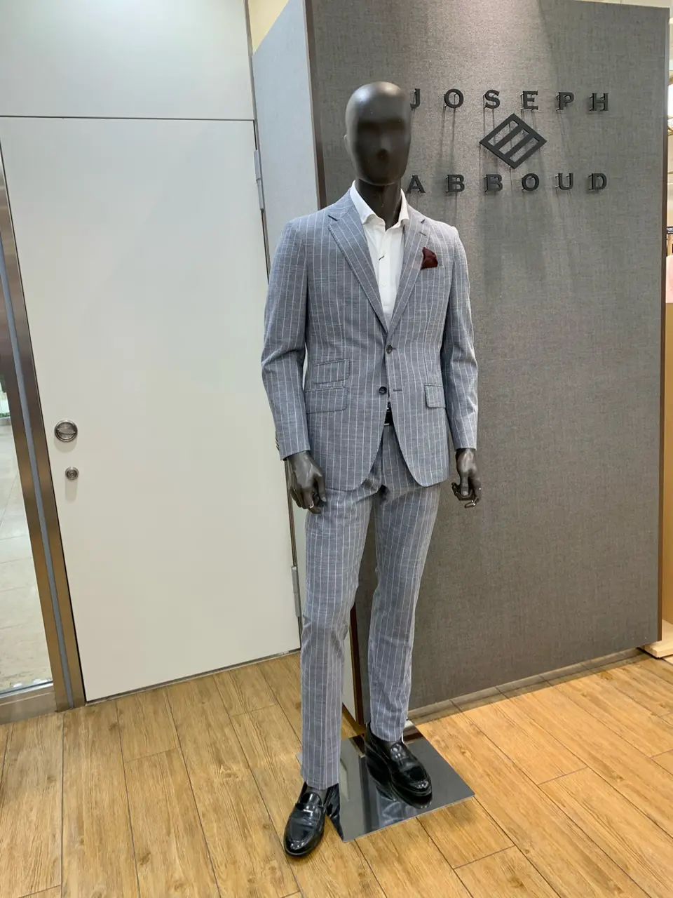 JOSEPH ABBOUD 草野 コーディネート画像