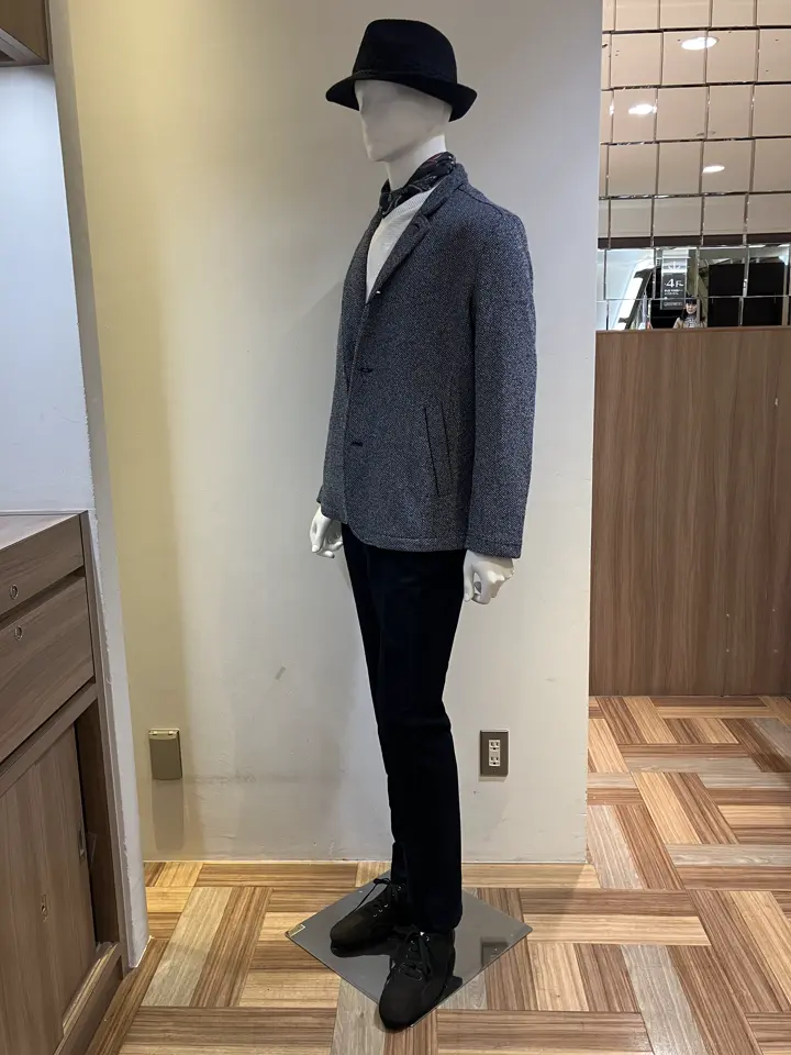 JOSEPH ABBOUD 小城 コーディネート画像