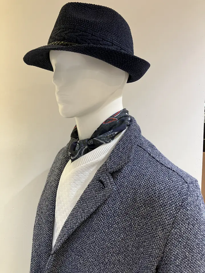 JOSEPH ABBOUD 小城 コーディネート画像