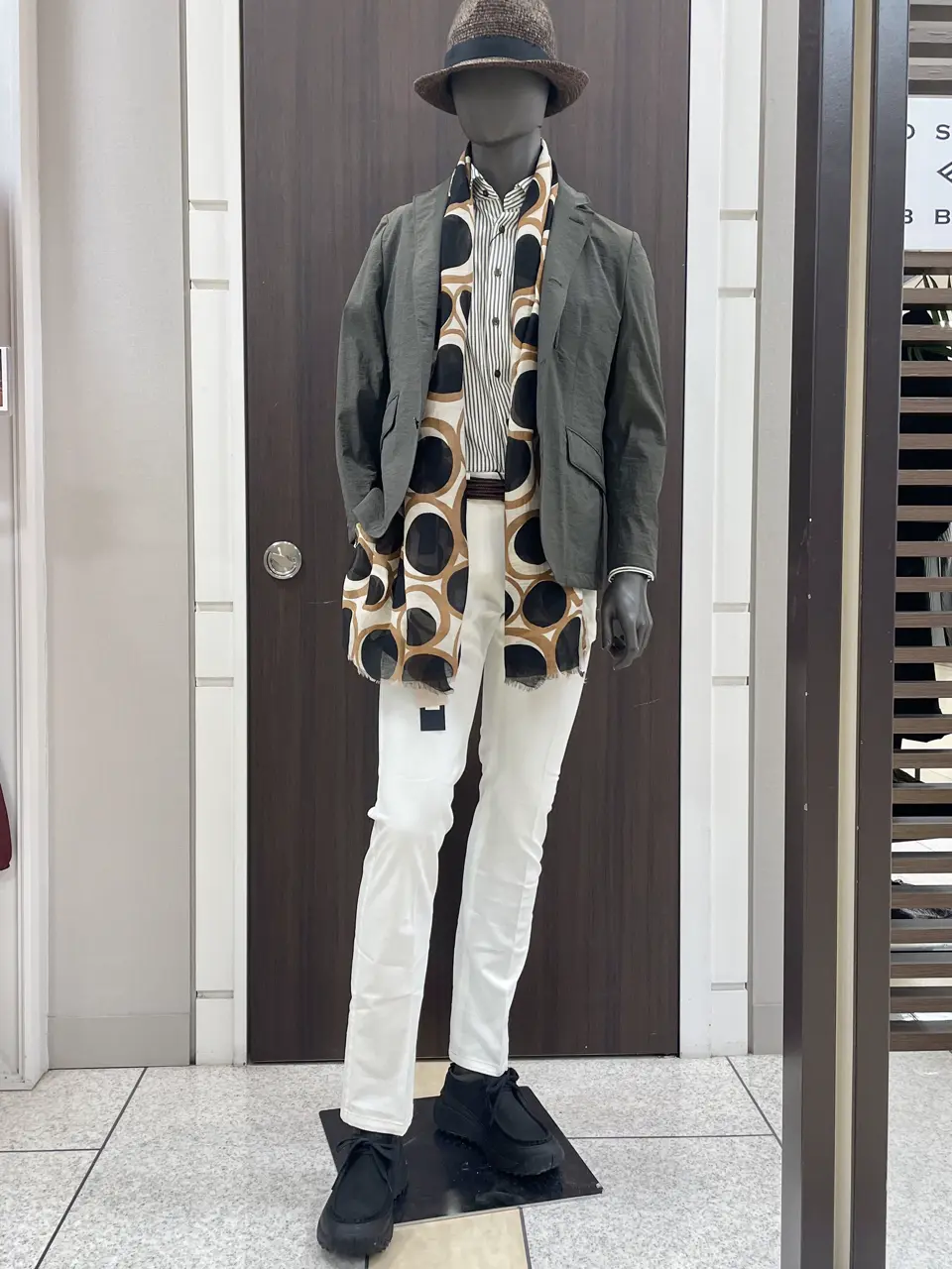 JOSEPH ABBOUD 松山 コーディネート画像