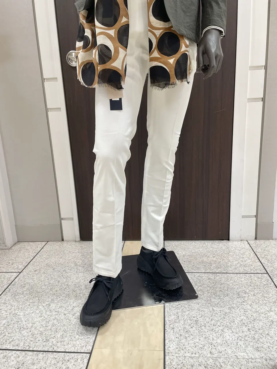 JOSEPH ABBOUD 松山 コーディネート画像