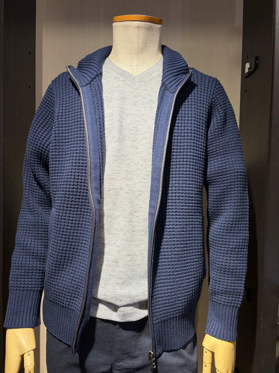 JOSEPH ABBOUD 山口 コーディネート画像