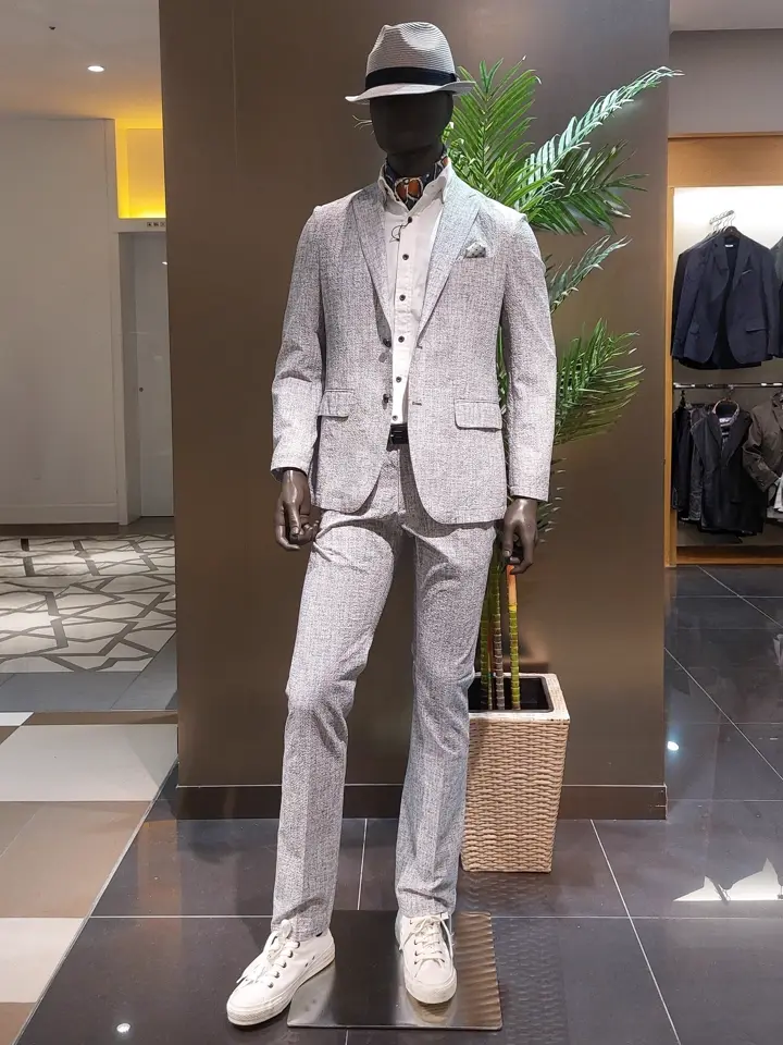 JOSEPH ABBOUD 清水 コーディネート画像