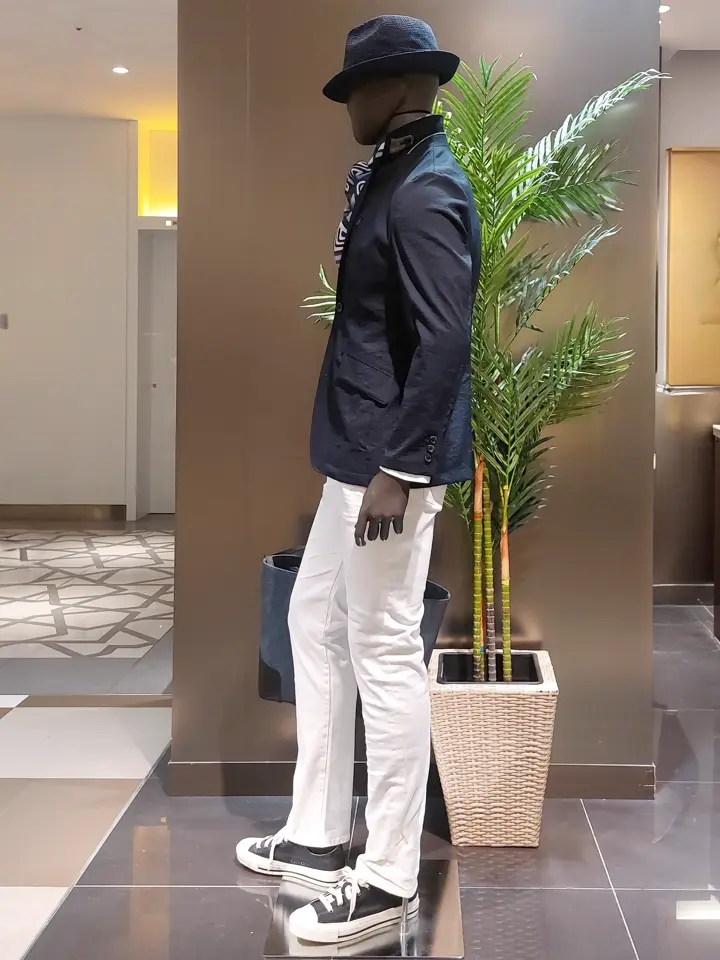 JOSEPH ABBOUD 清水 コーディネート画像