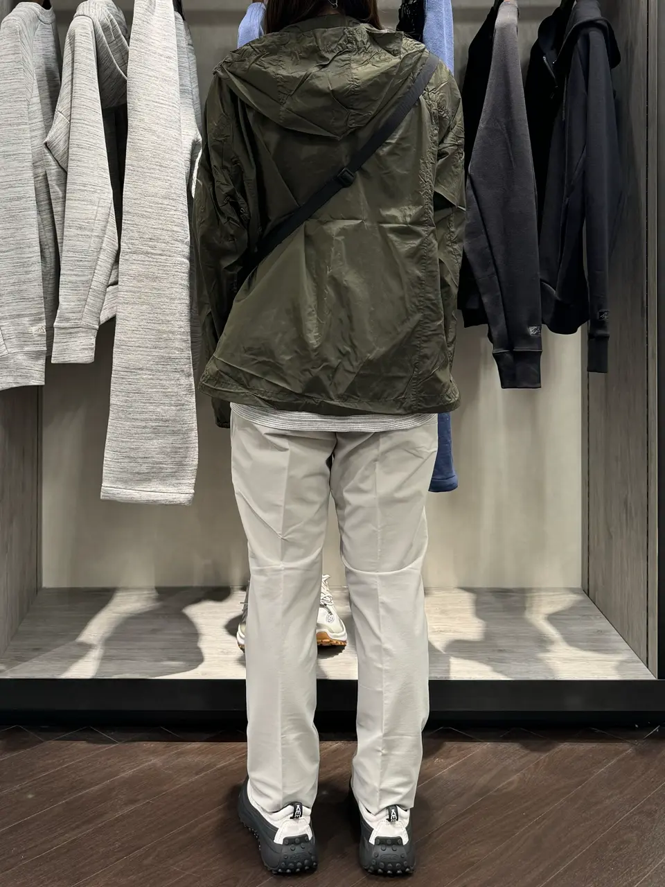 JOSEPH ABBOUD MOUNTAIN 夛田 コーディネート画像