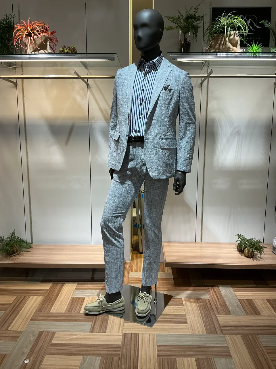 JOSEPH ABBOUD 小城 コーディネート画像