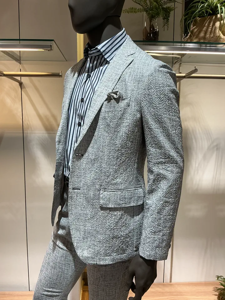 JOSEPH ABBOUD 小城 コーディネート画像