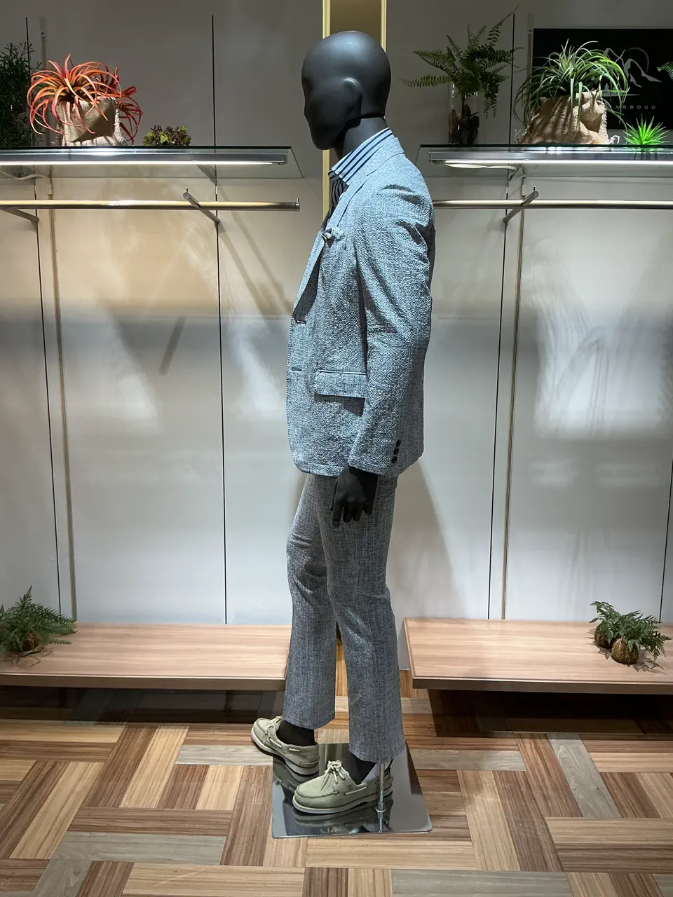 JOSEPH ABBOUD 小城 コーディネート画像