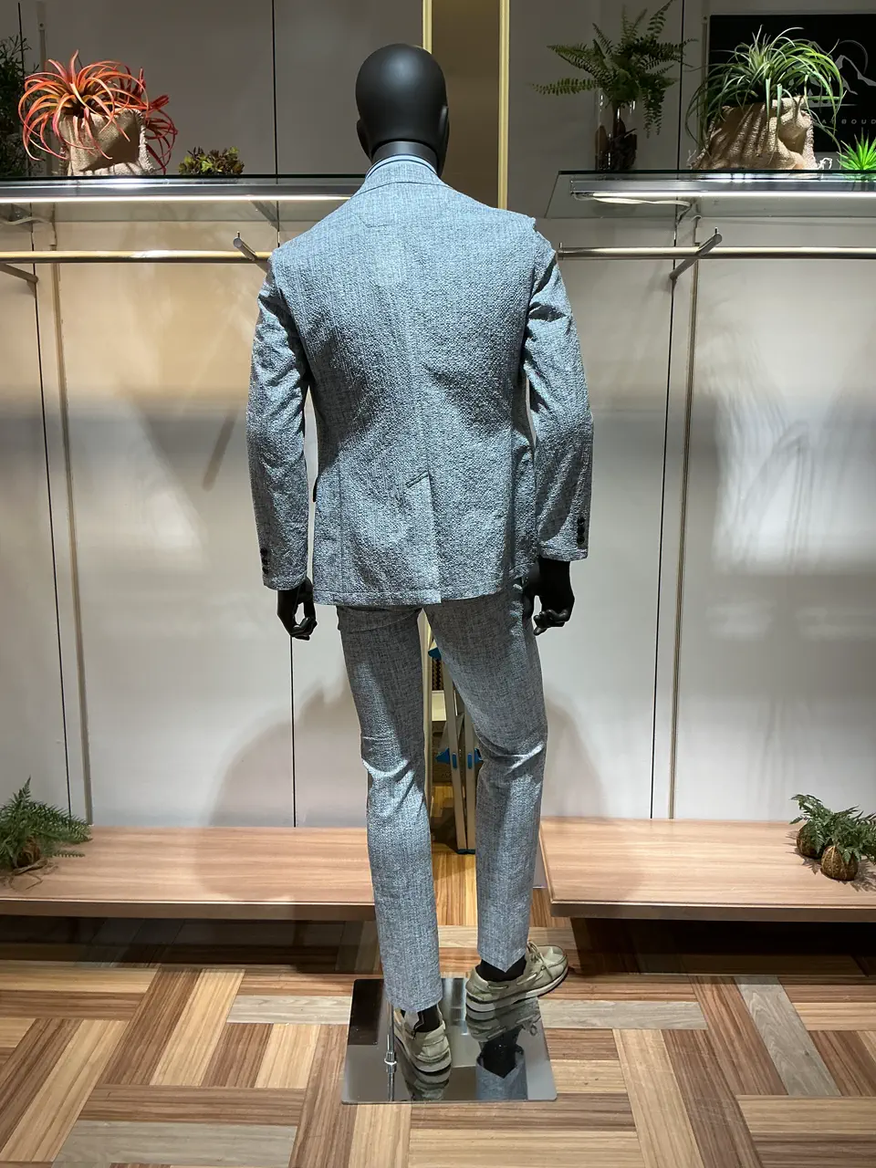 JOSEPH ABBOUD 小城 コーディネート画像