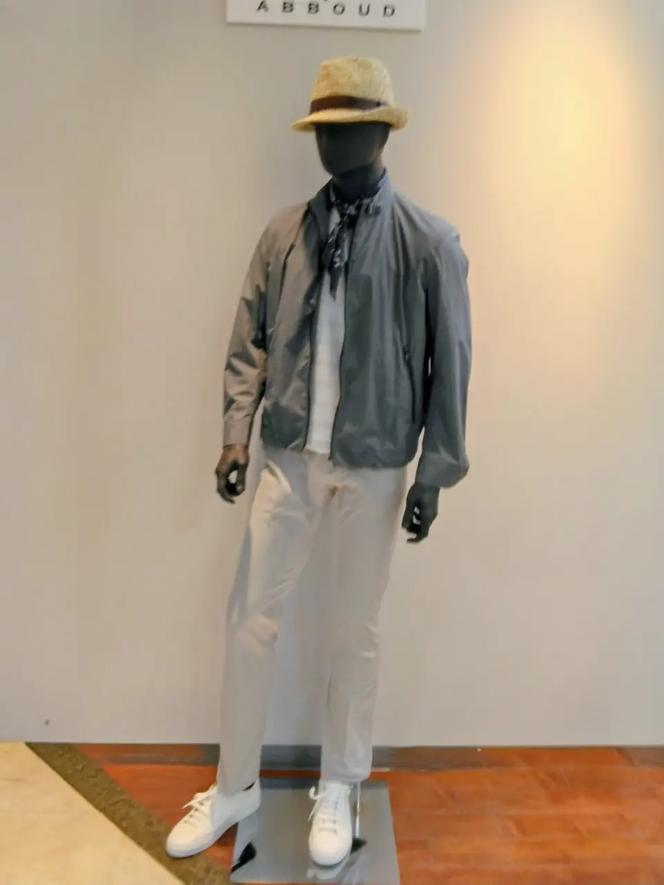 JOSEPH ABBOUD 　伊丹 コーディネート画像