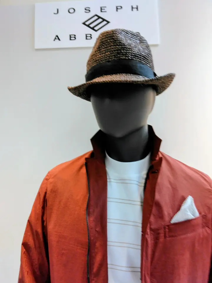 JOSEPH ABBOUD 　伊丹 コーディネート画像