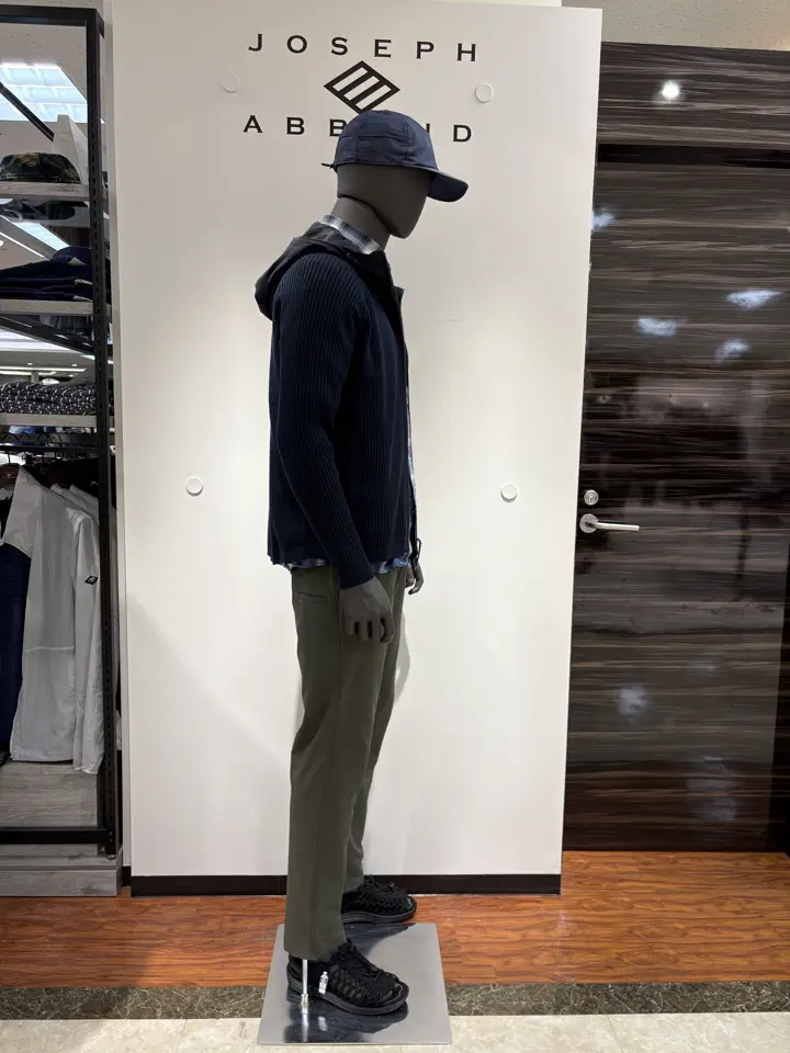 JOSEPH ABBOUD 碇 コーディネート画像