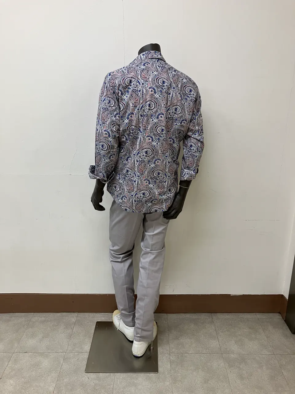 JOSEPH ABBOUD 加賀谷 コーディネート画像