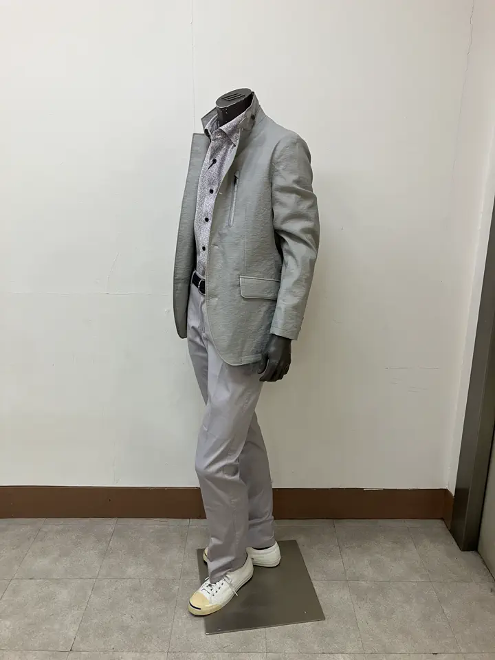 JOSEPH ABBOUD 加賀谷 コーディネート画像