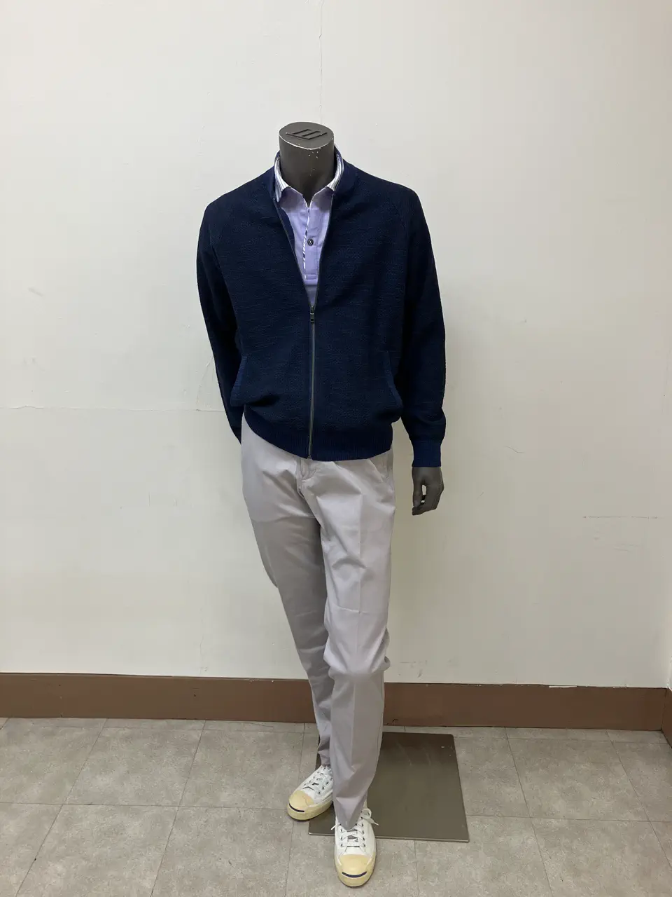 JOSEPH ABBOUD 加賀谷 コーディネート画像