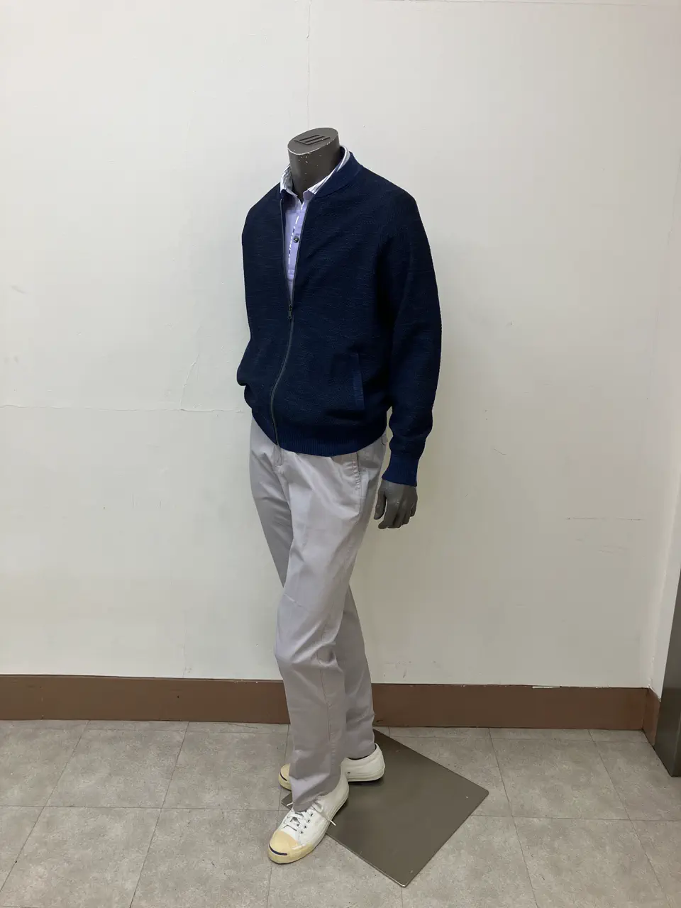 JOSEPH ABBOUD 加賀谷 コーディネート画像