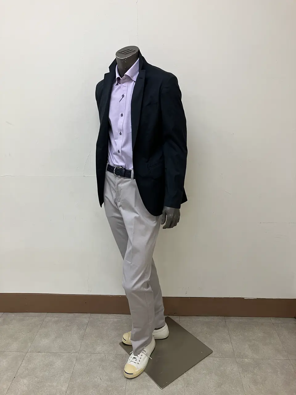 JOSEPH ABBOUD 加賀谷 コーディネート画像