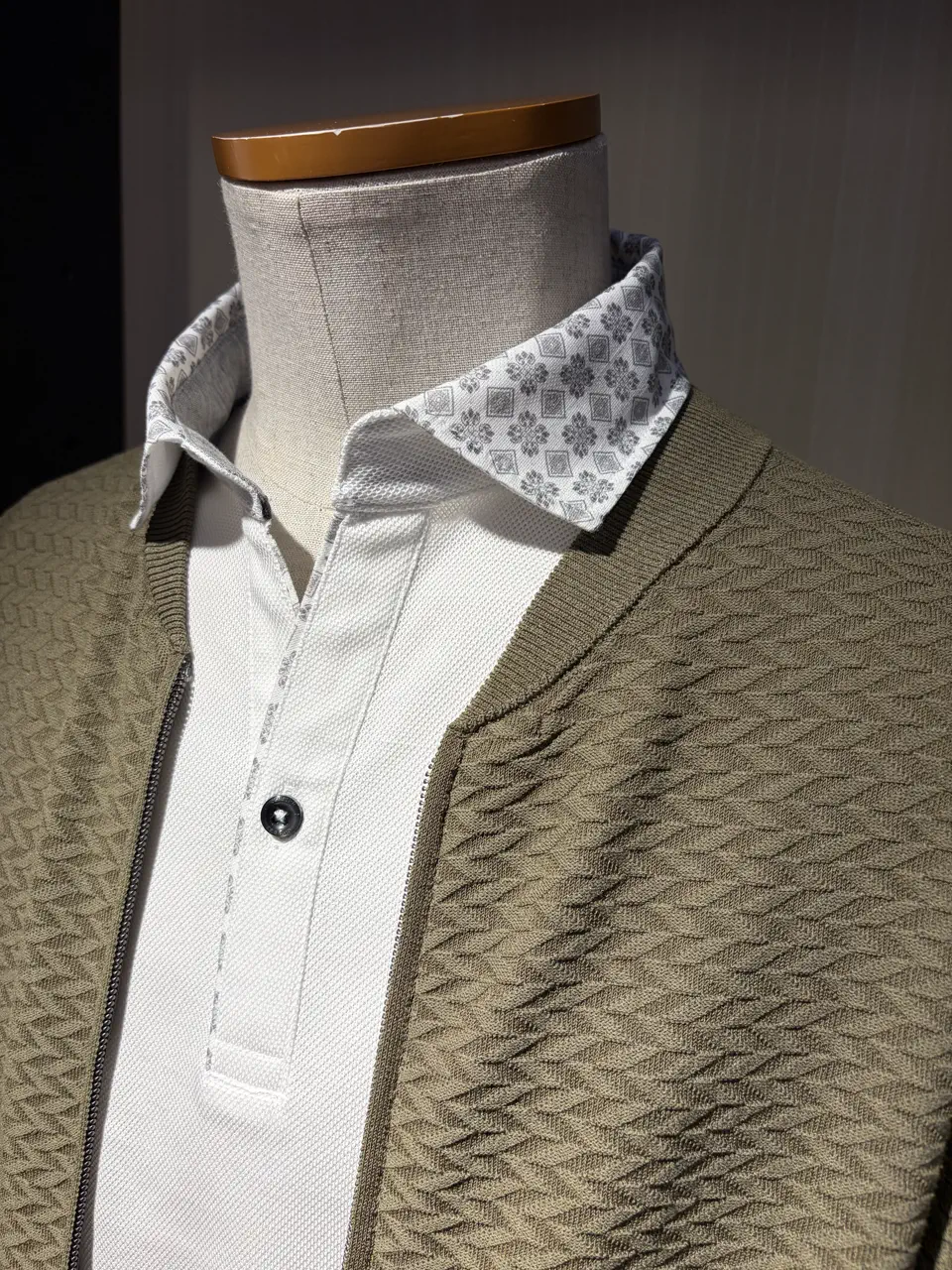 JOSEPH ABBOUD 山口 コーディネート画像