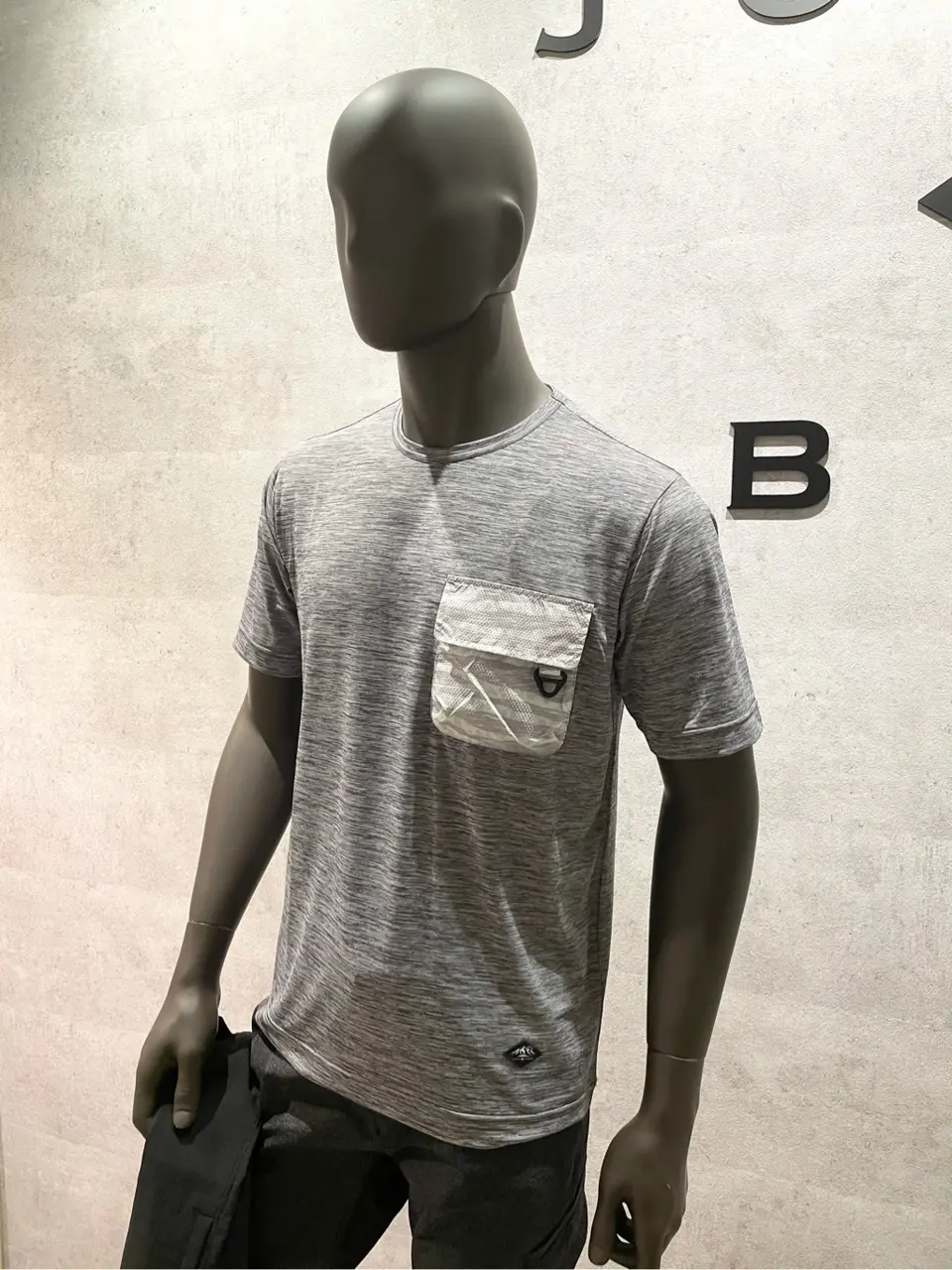 JOSEPH ABBOUD 東　 コーディネート画像