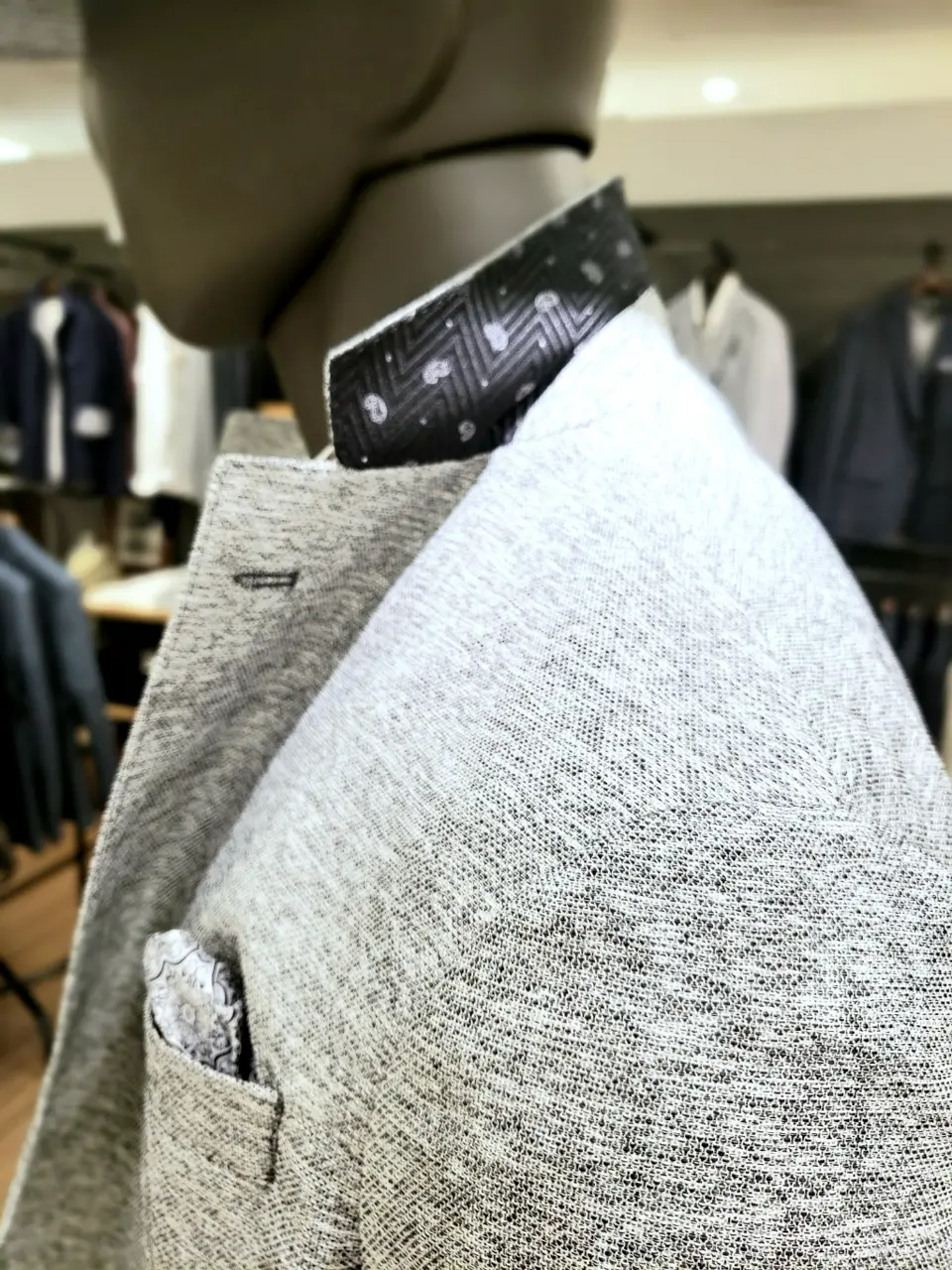 JOSEPH ABBOUD 中西 コーディネート画像