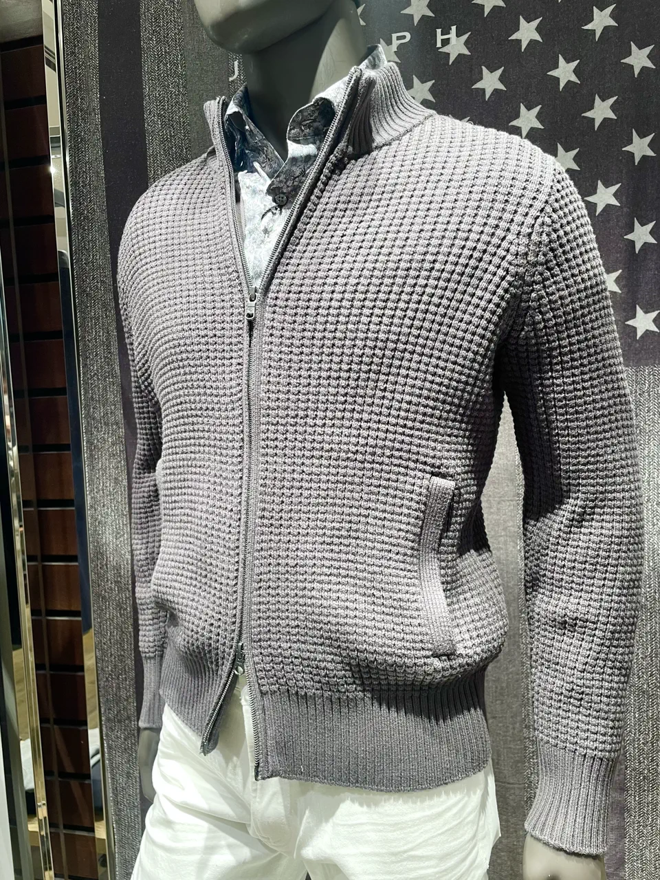 JOSEPH ABBOUD 小田 コーディネート画像