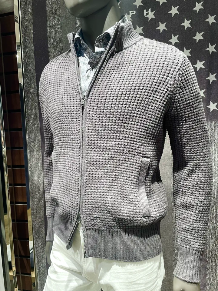 JOSEPH ABBOUD 小田 コーディネート画像