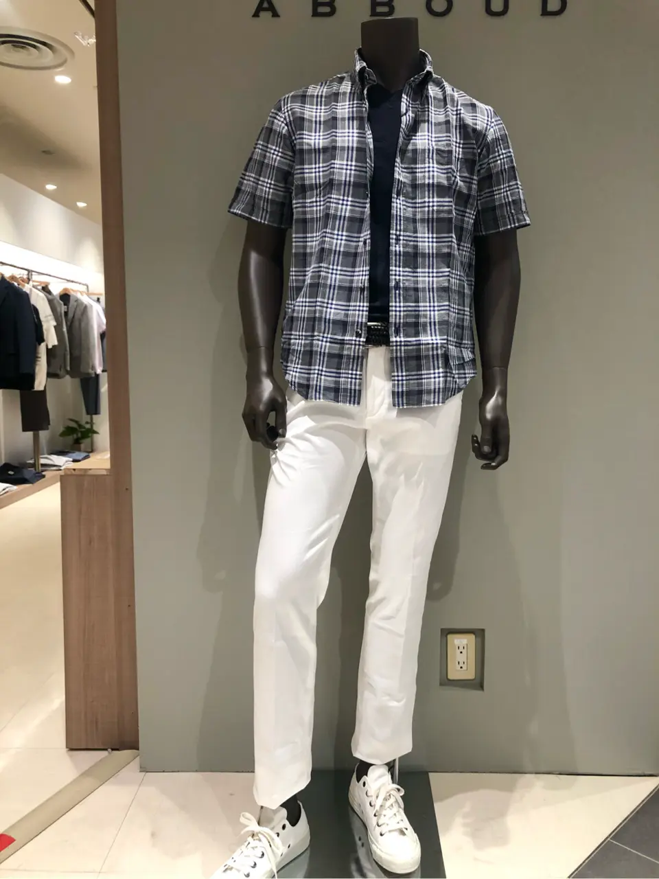 JOSEPH ABBOUD 川田 コーディネート画像