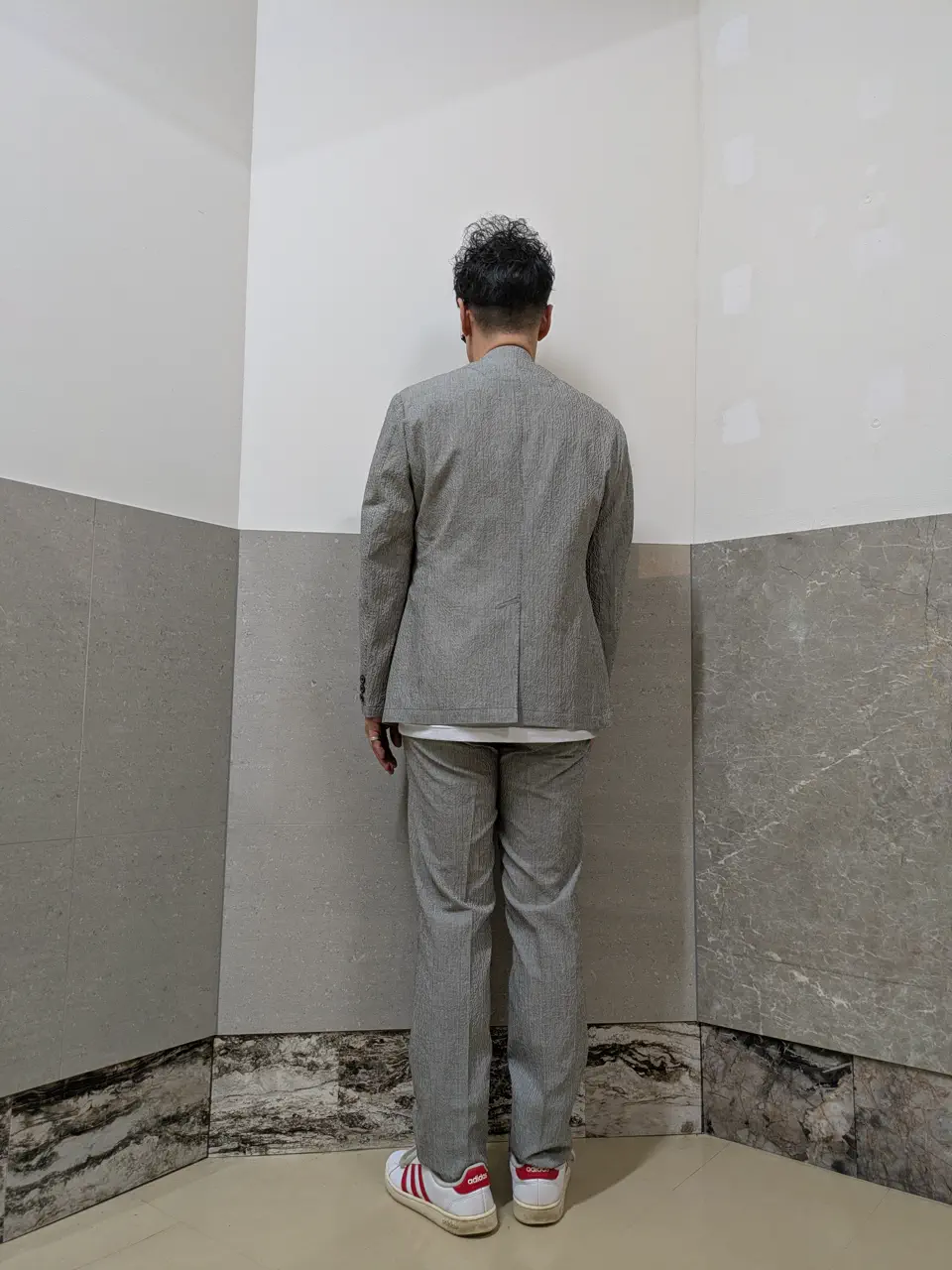 JOSEPH ABBOUD 橋場 コーディネート画像