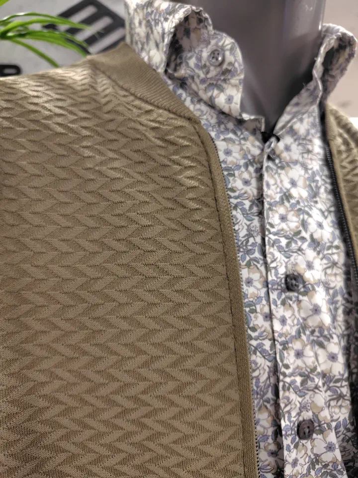 JOSEPH ABBOUD スタッフ コーディネート画像