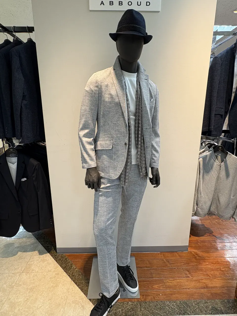  坪井 コーディネート画像