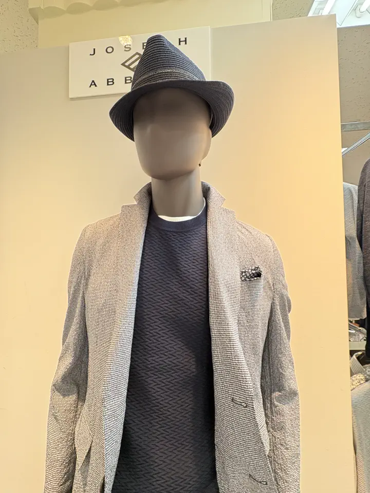 JOSEPH ABBOUD 坪井 コーディネート画像