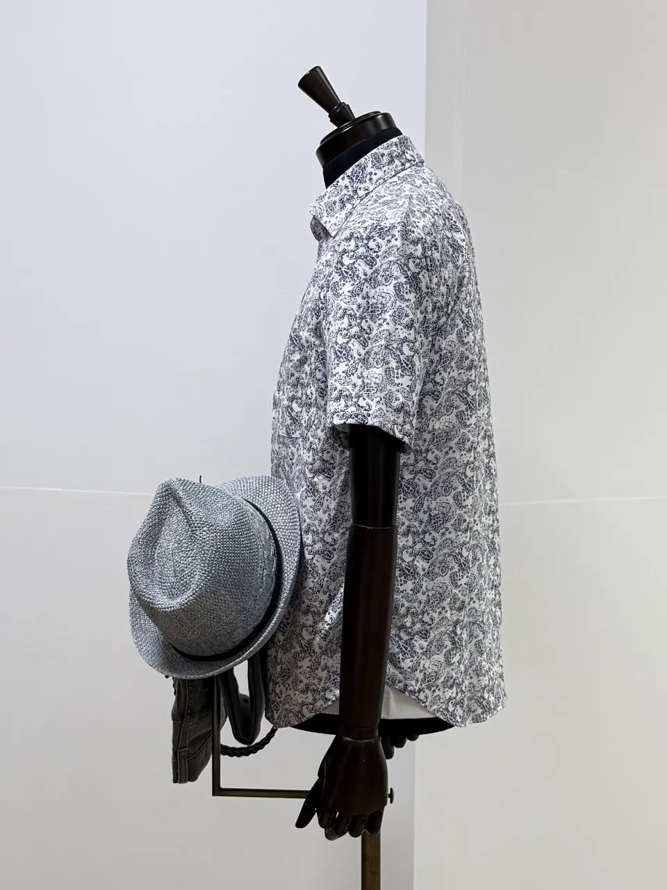 JOSEPH ABBOUD 吉村 コーディネート画像