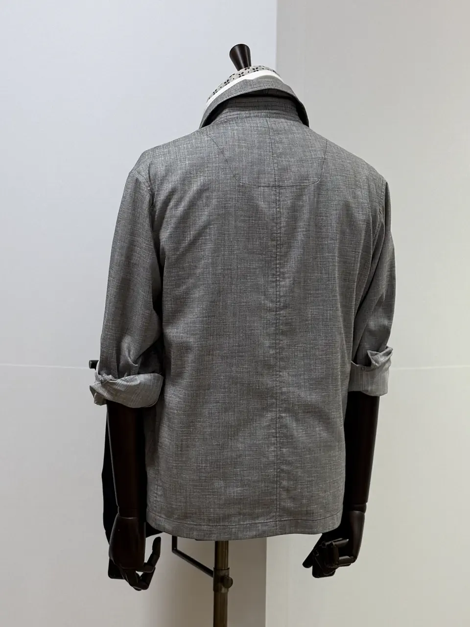 JOSEPH ABBOUD 吉村 コーディネート画像