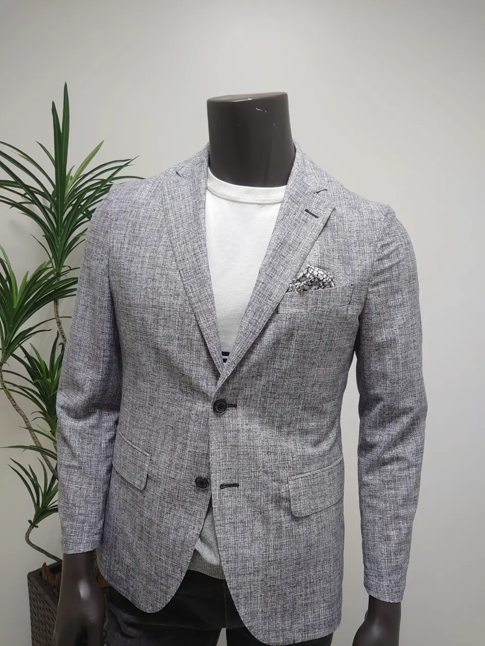 JOSEPH ABBOUD 石川 コーディネート画像