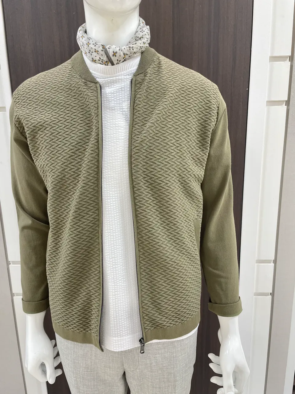 JOSEPH ABBOUD 松山 コーディネート画像