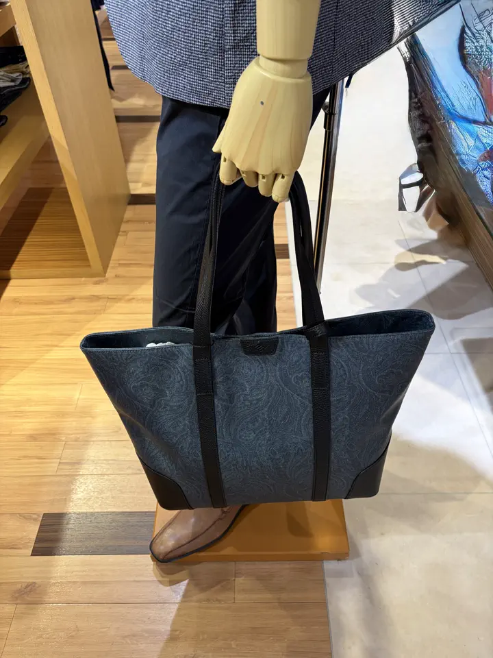 JOSEPH ABBOUD 山口 コーディネート画像