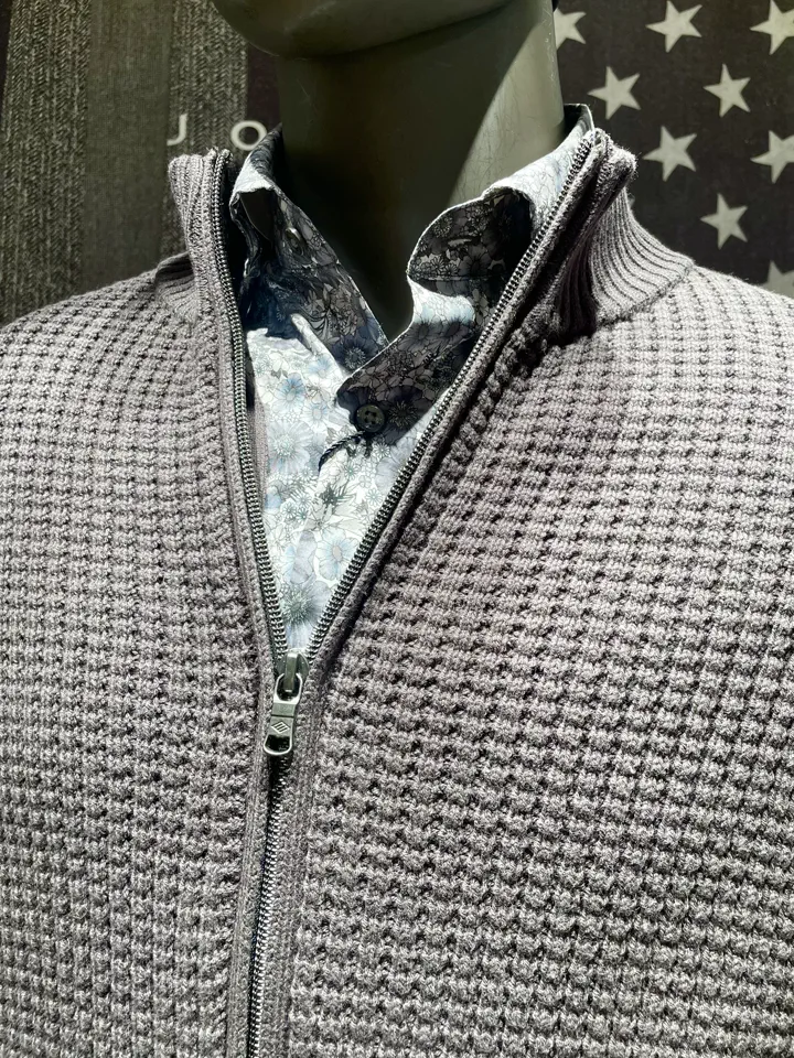 JOSEPH ABBOUD 小田 コーディネート画像