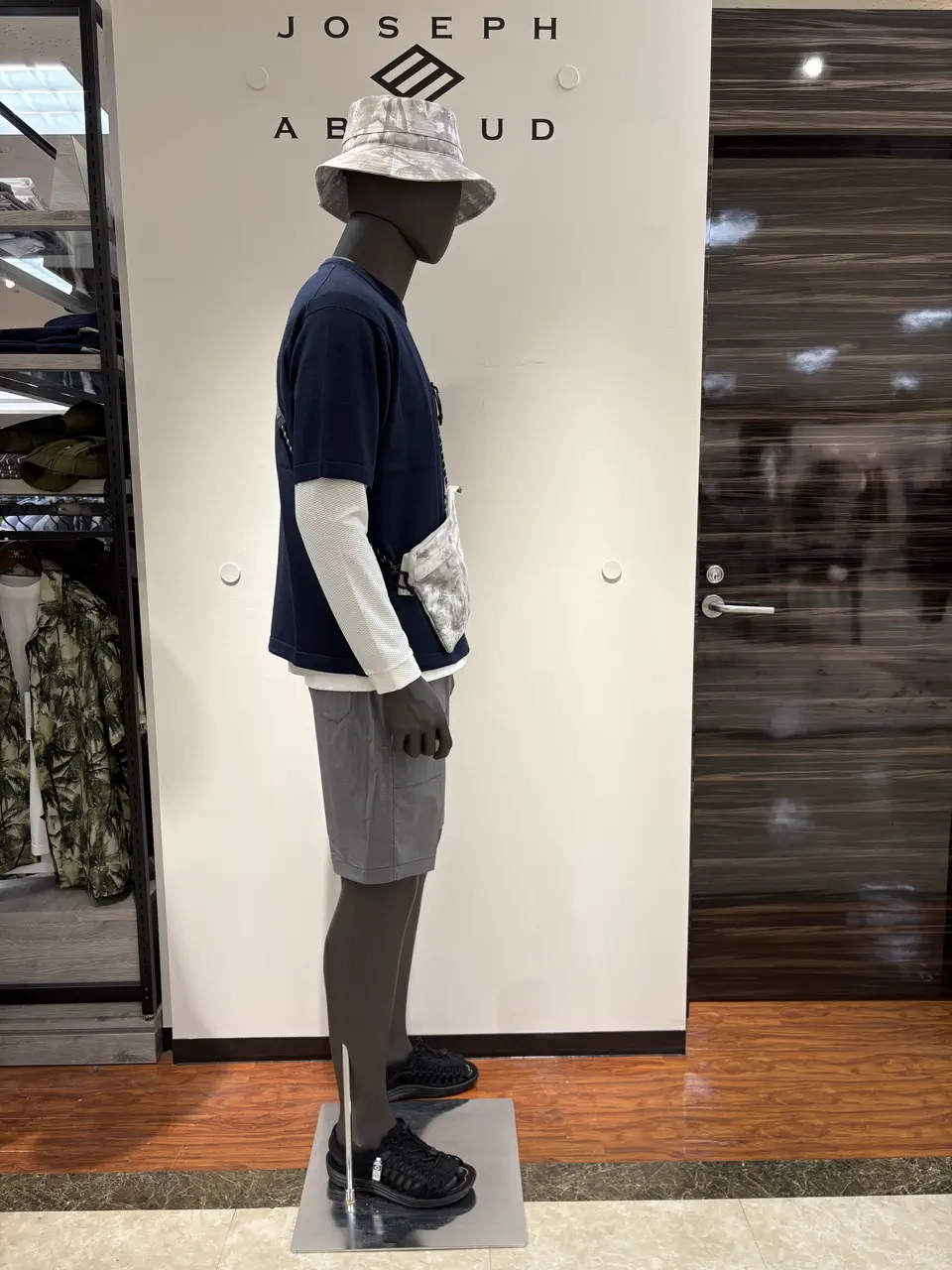 JOSEPH ABBOUD 碇 コーディネート画像