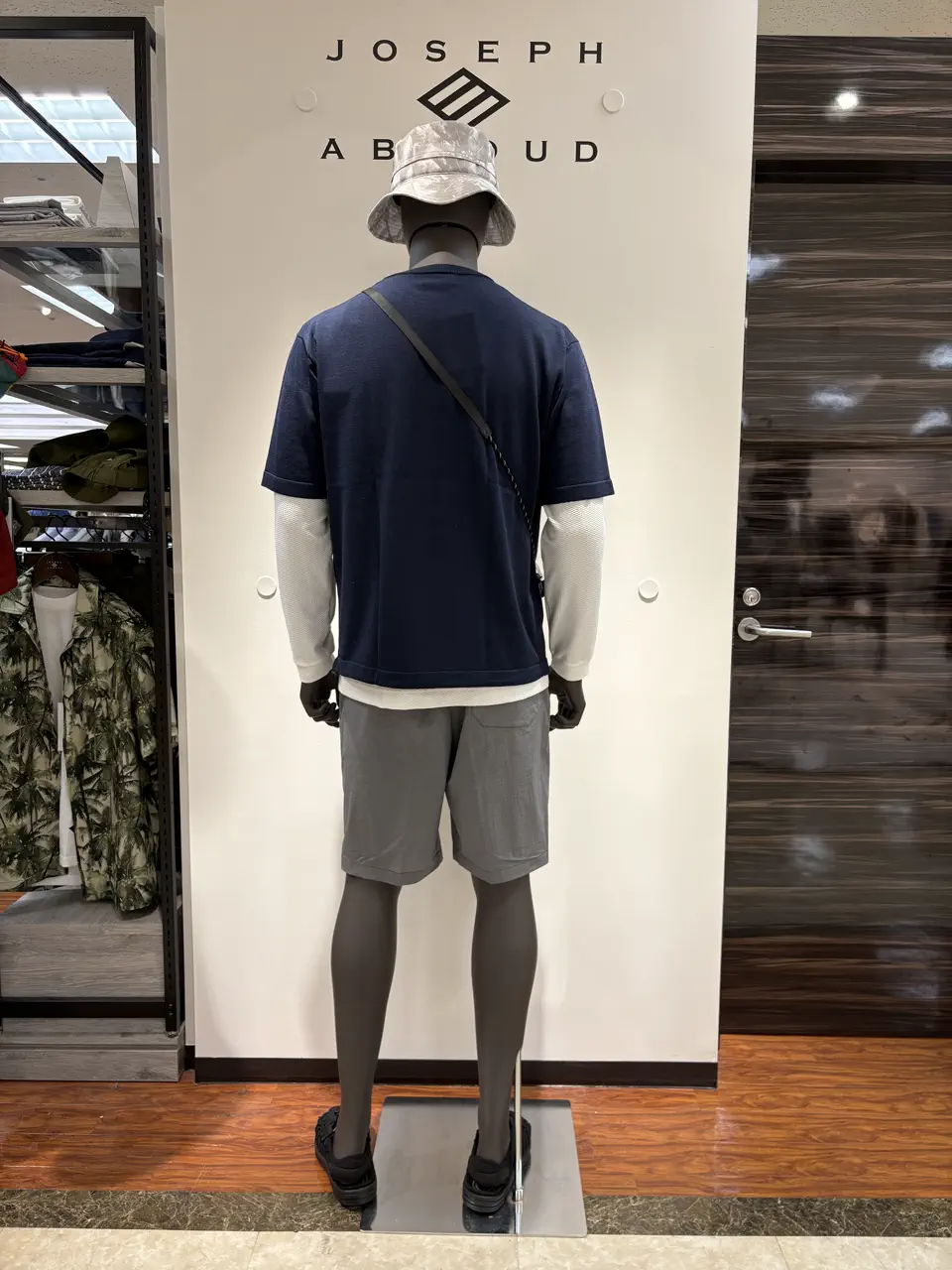 JOSEPH ABBOUD 碇 コーディネート画像