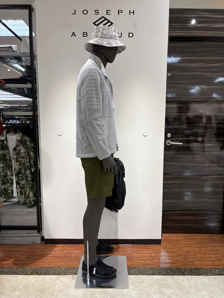 JOSEPH ABBOUD 碇 コーディネート画像